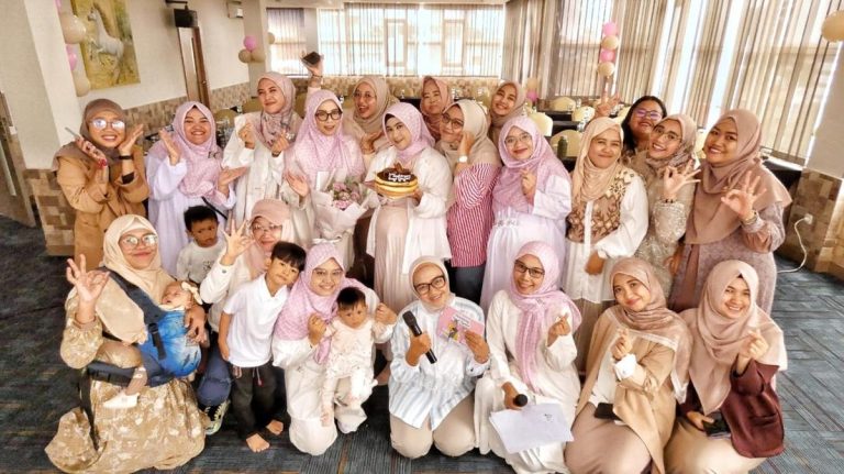 Kreator perempuan Squad Ngonten